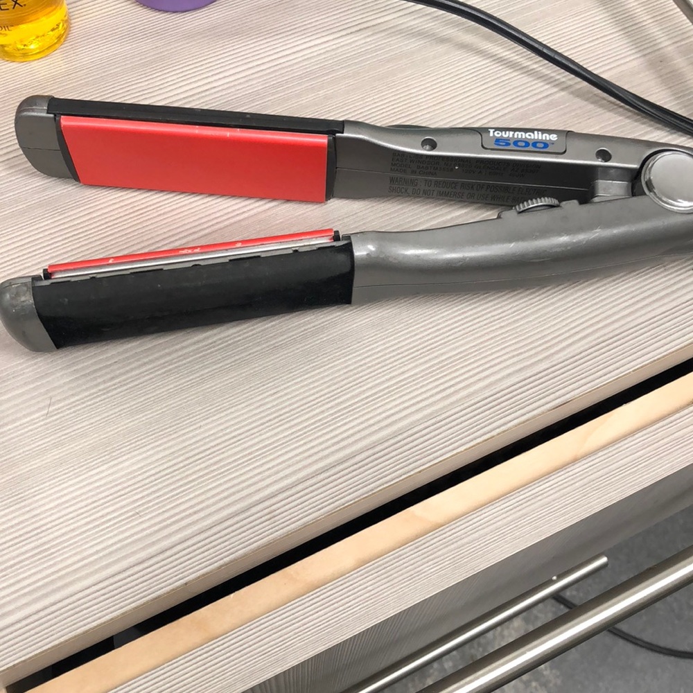Babyliss pro flat iron 1 1/2 inch